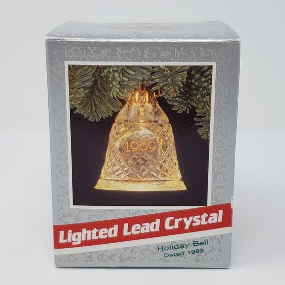 1989 Hallmark Holiday Bell Lighted Lead Crystal Christmas Ornament. - Picture 1 of 6